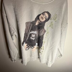 Graphic 90s vintage Sweatshirt with Aaliyah Print